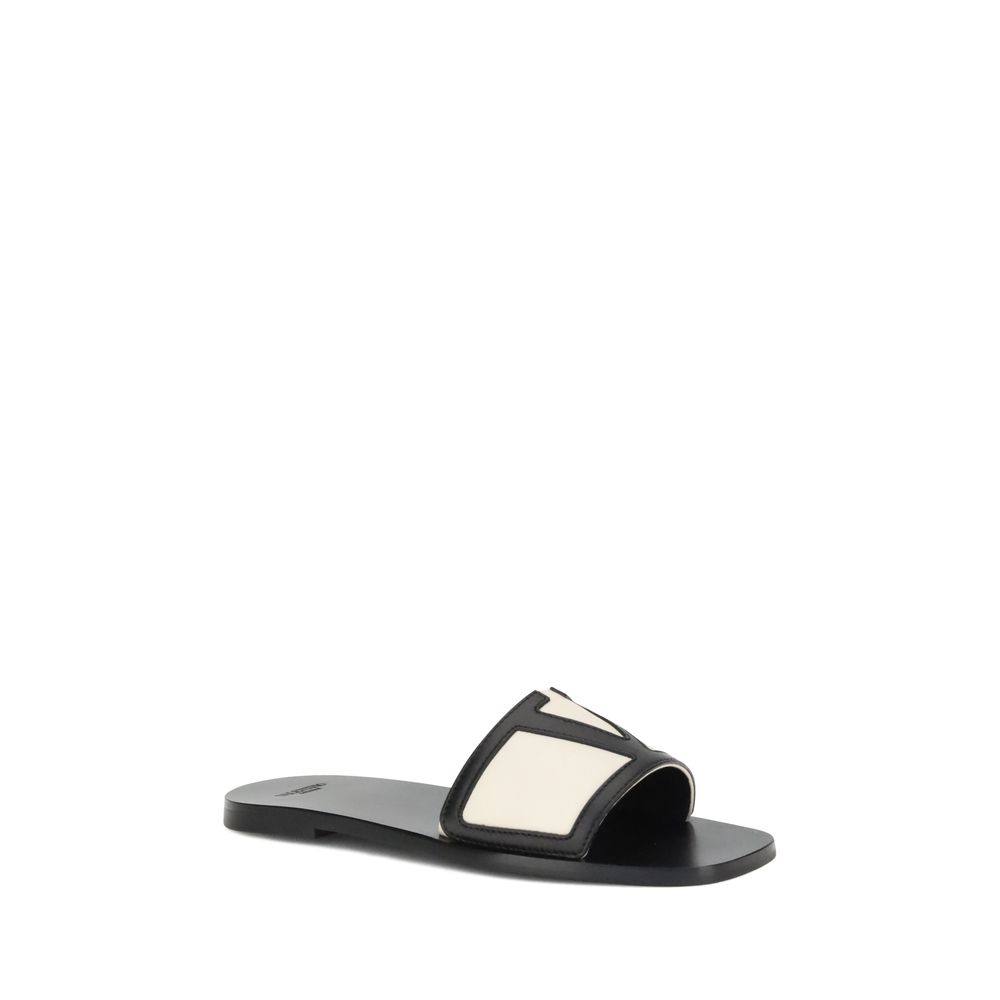 Valentino Garavani Viva Superstar Sandals - Beyzy Store - Valentino Garavani