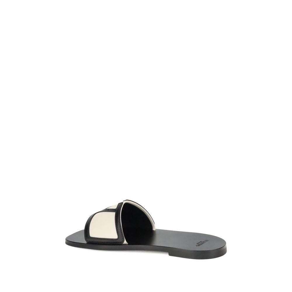 Valentino Garavani Viva Superstar Sandals - Beyzy Store - Valentino Garavani